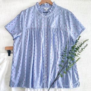 Crown & Ivy flowy embroidered blouse.